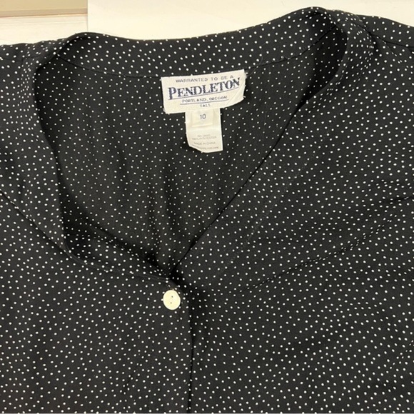 Pendleton Women’s Button Up Shirt - Picture 5 of 10